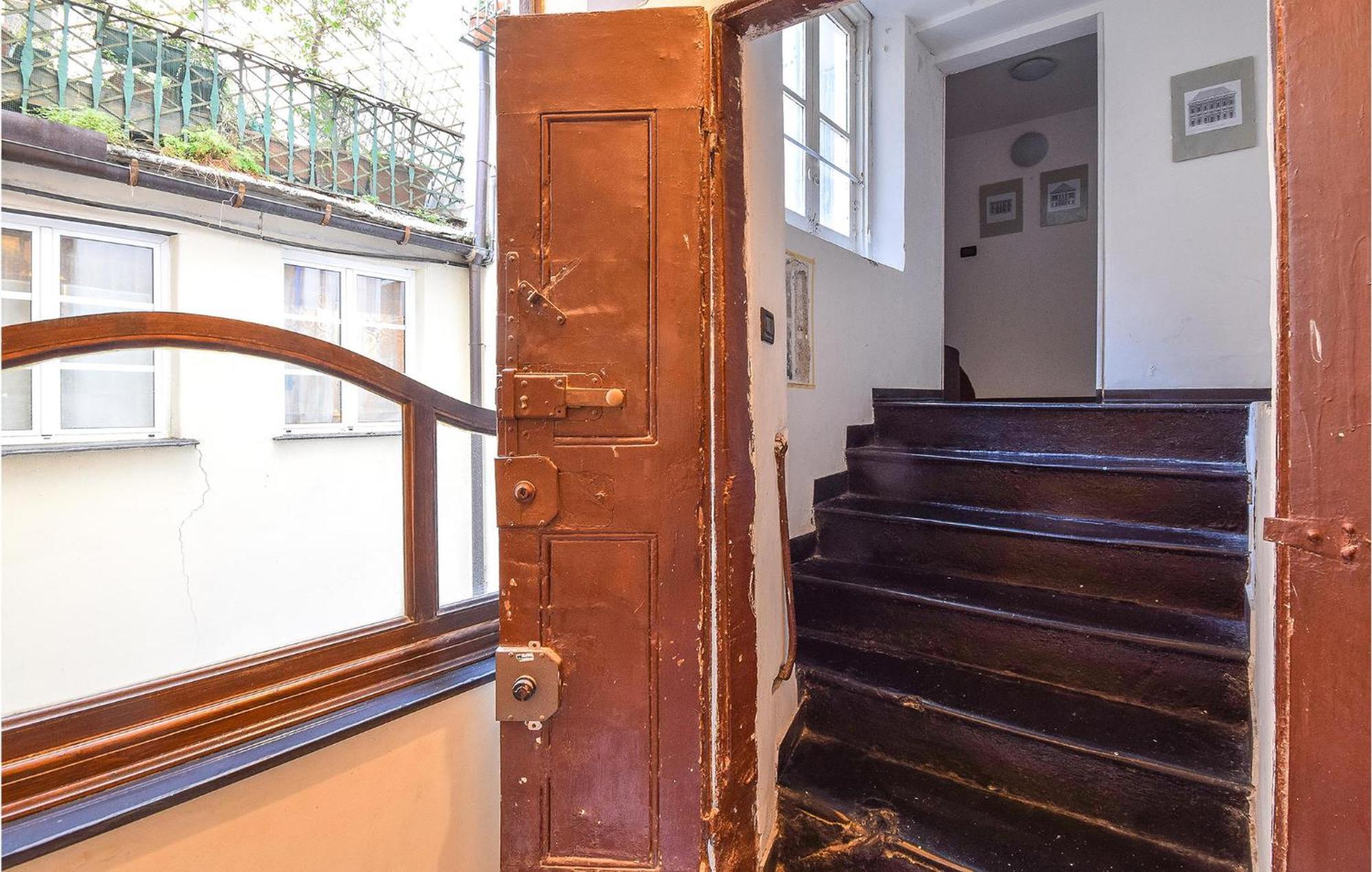 Beautiful Apartment In Genova With Kitchenette Ngoại thất bức ảnh